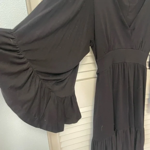 Betsy Johnson black dress - Picture 2 of 4